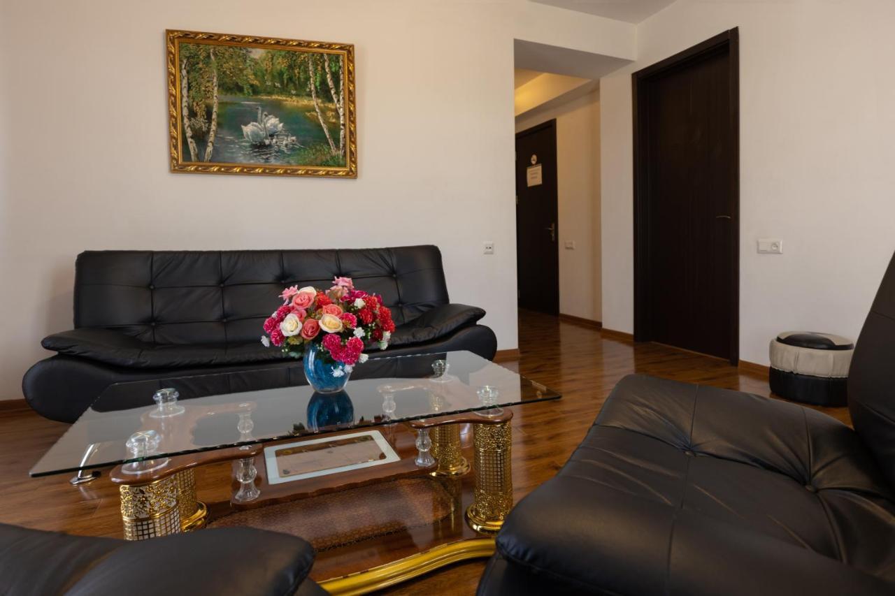 Hotel Grand Palace Tbilissi Extérieur photo