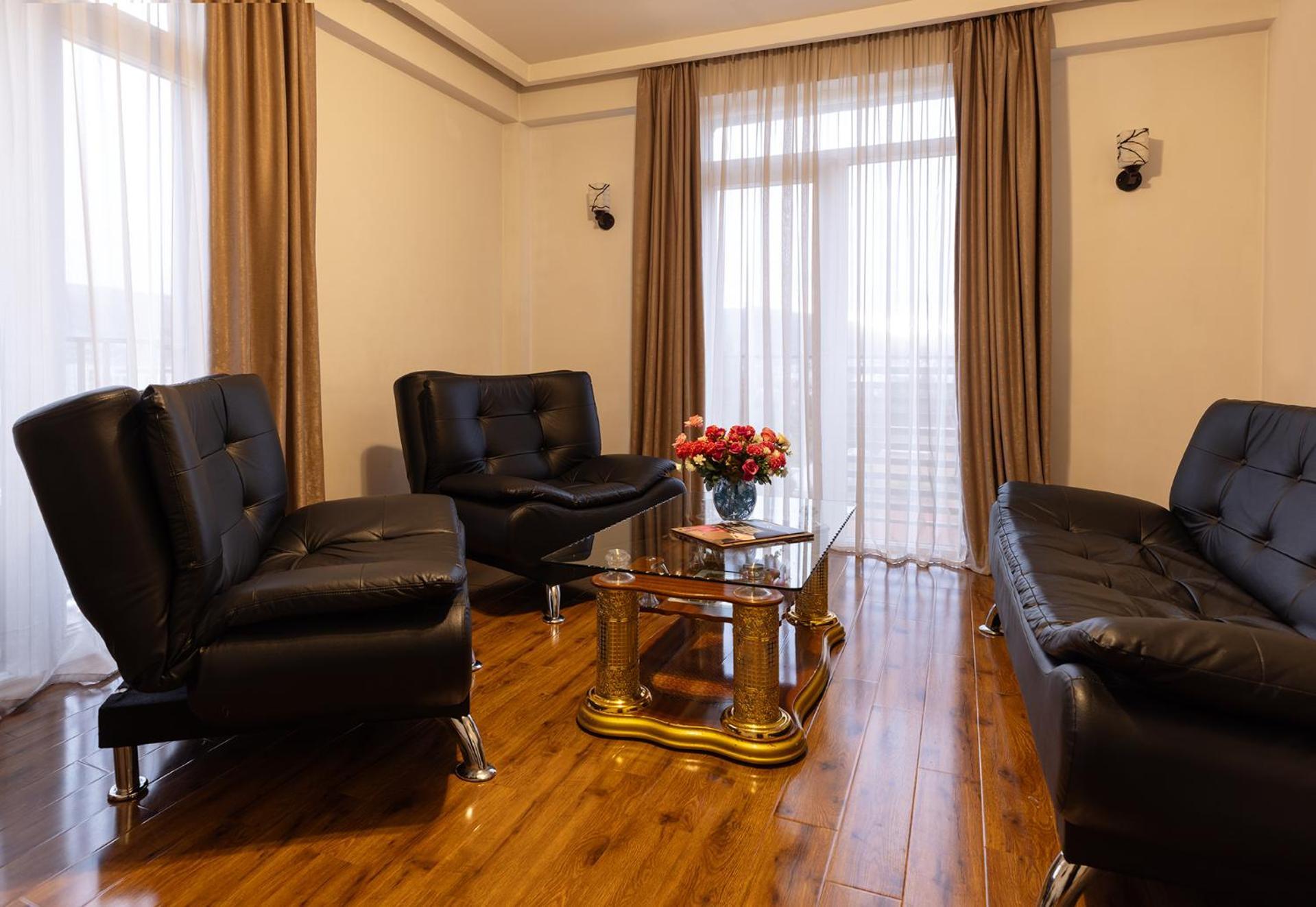 Hotel Grand Palace Tbilissi Extérieur photo