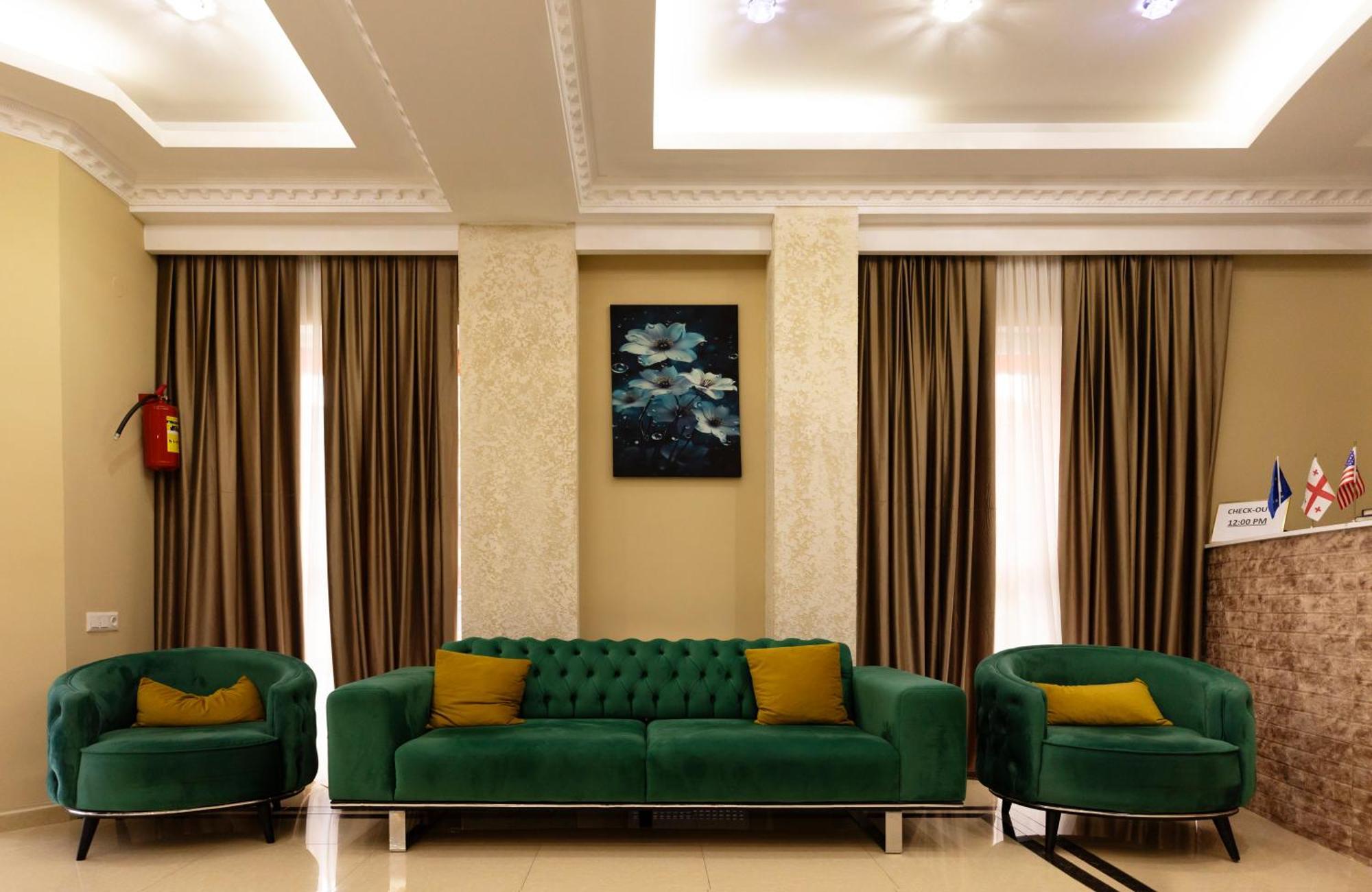 Hotel Grand Palace Tbilissi Extérieur photo
