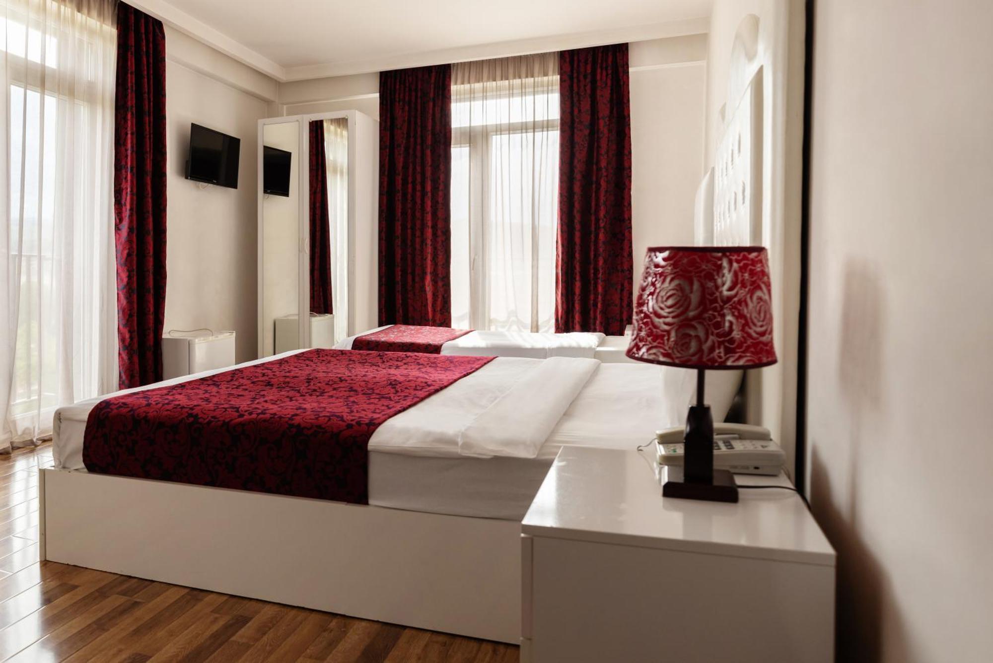 Hotel Grand Palace Tbilissi Chambre photo